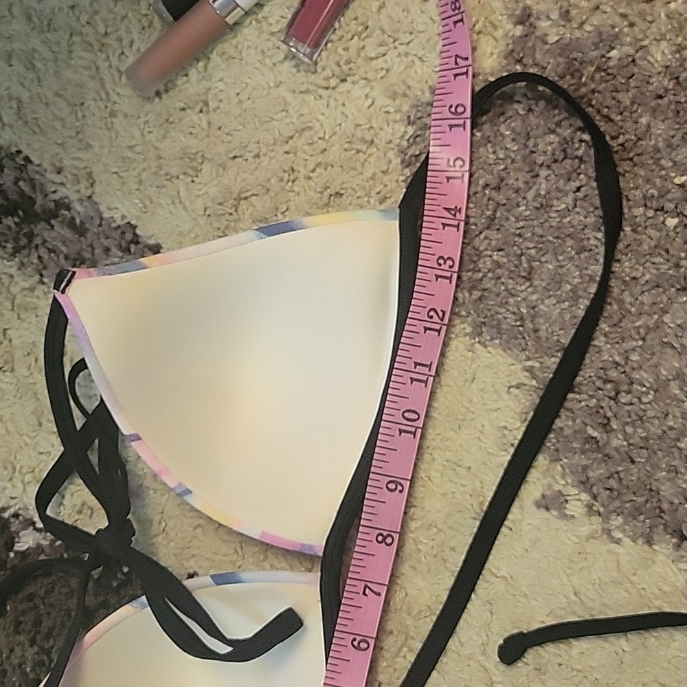 Nwot Victoria's Secret bikini top - Picture 5 of 7